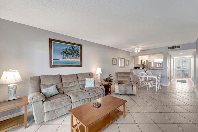 Building Photo - 436 Cerromar Ln