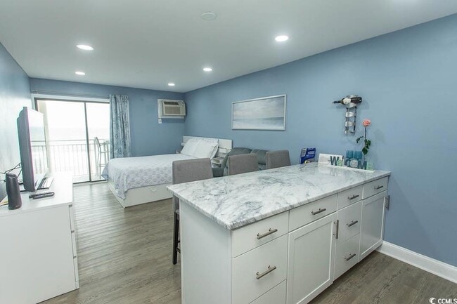 Building Photo - 1207 S Ocean Blvd