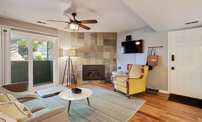 Building Photo - 4654 White Rock Cir