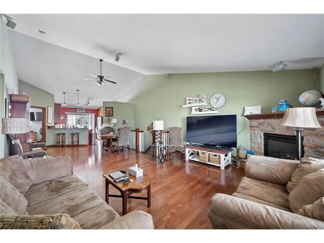 Building Photo - 1560 Lincoln Park Dr