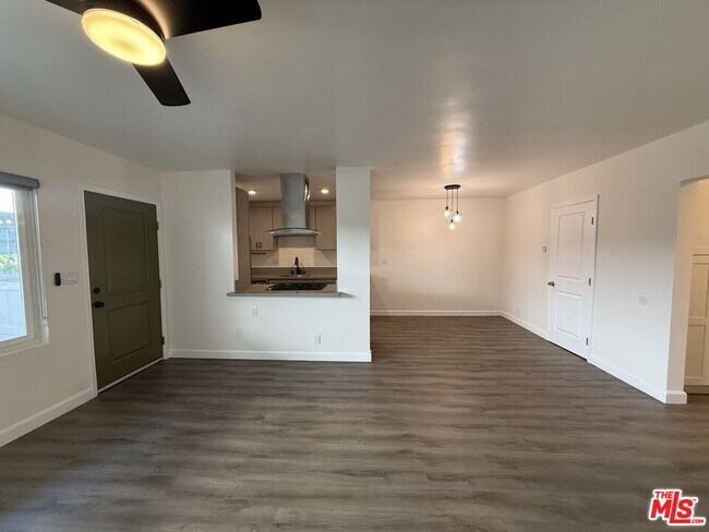 Foto del edificio - 11543 Venice Blvd.