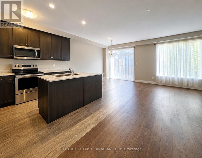 Building Photo - 2070 Meadowgate Blvd