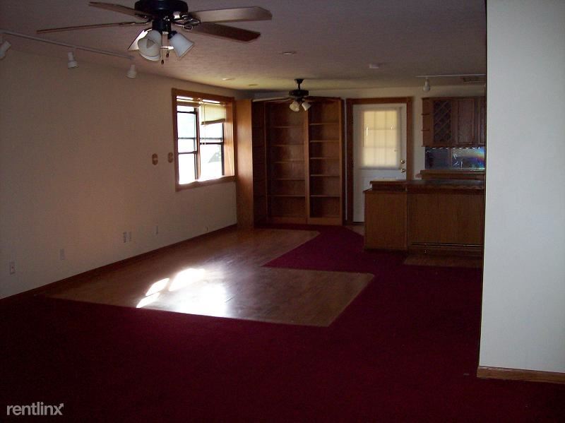 Primary Photo - 121 North St