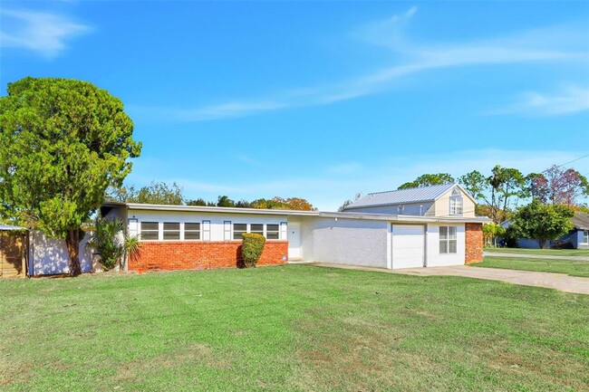 Foto del edificio - 2705 Gulfstream Rd