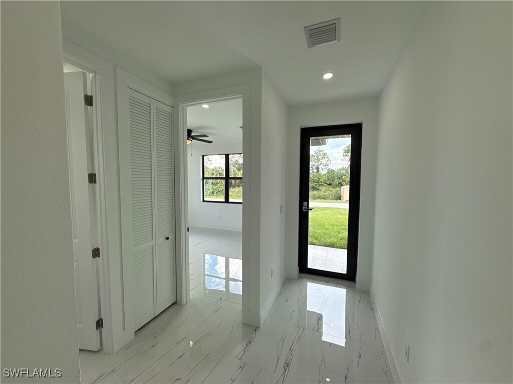 Foto principal - 4412-4414 14th St SW