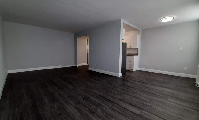 Photo du bâtiment - 5 Benlamond Avenue