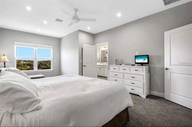 Foto del edificio - 5569 Cannes Cir