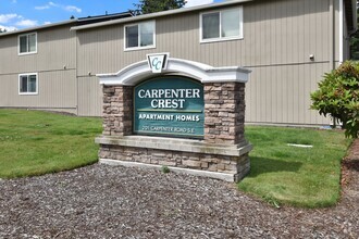 Building Photo - Carpenter Crest