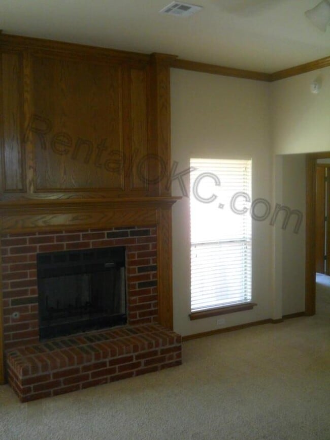Foto del edificio - 3 Bed 2 Bath + Office in Moore School dist...