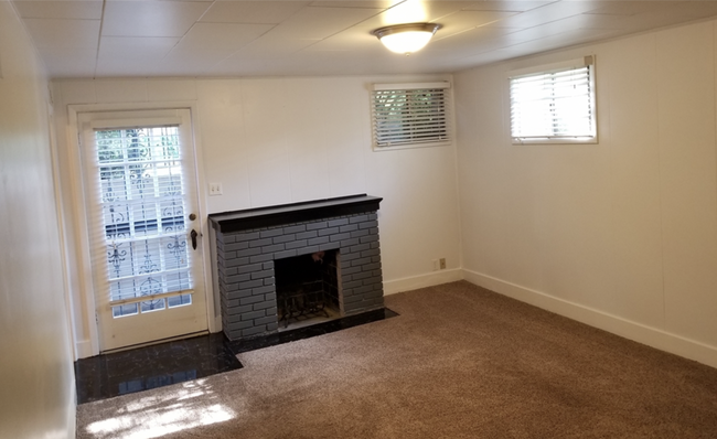 Building Photo - 1869 S 500 E