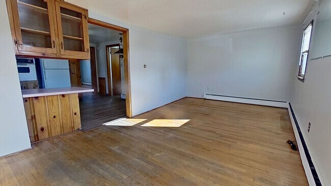 Foto del edificio - 2 BR  Apartment