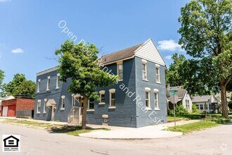 Building Photo - 1006 Runnion Ave