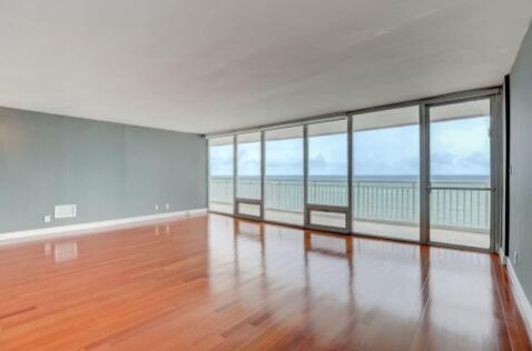 Building Photo - 1390 S Ocean Blvd