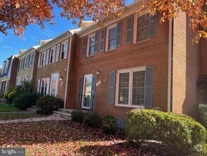 Building Photo - 7029 Leestone St