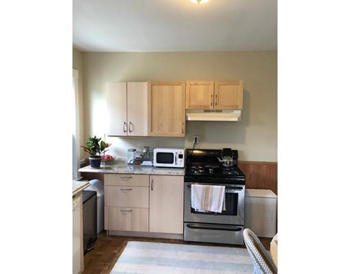 Foto del edificio - 215 Reservoir Rd