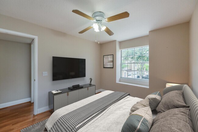 Foto del edificio - 5353 Buckhead Cir
