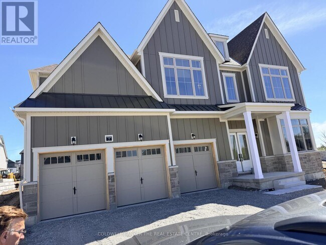 Building Photo - 7 Pinetree Dr
