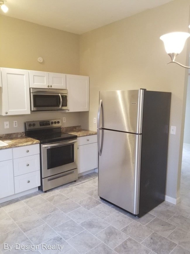 Building Photo - 2 br, 1 bath House - 247 E Calle Arizona