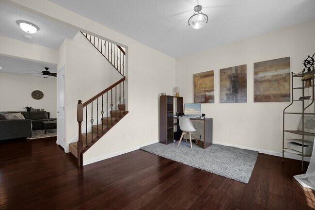 Building Photo - 6468 Holly Ln