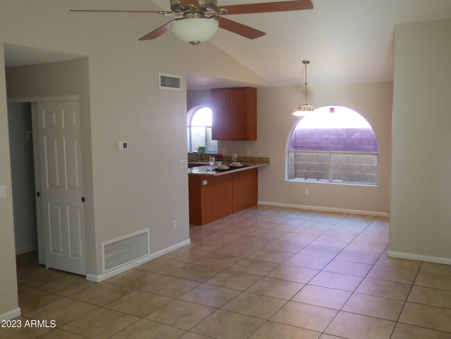 Building Photo - 7531 W Taro Ln