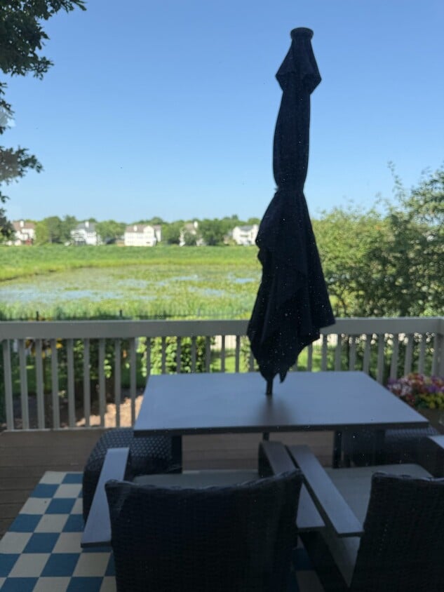 Building Photo - 22 Waterfront Ct