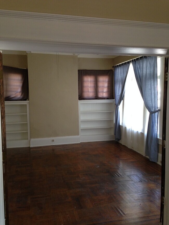 Foto del edificio - 2BD/2BTH Home with FLEX SPACE Available with Off Street Parking