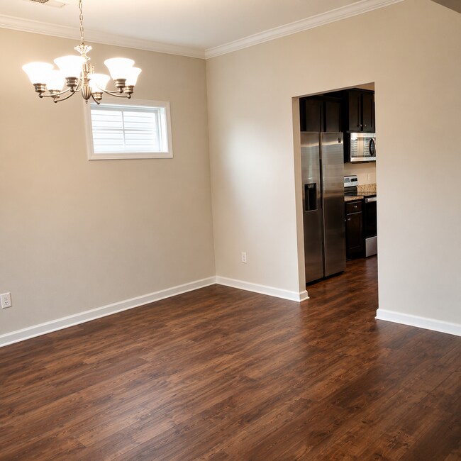Foto del edificio - 4BR Home with Community Pool & Modern Finishes!