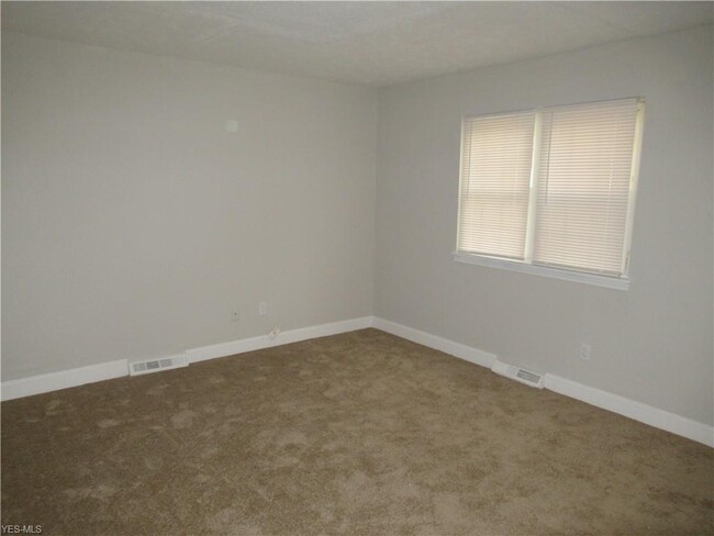 Building Photo - 17704 Fairville Ave