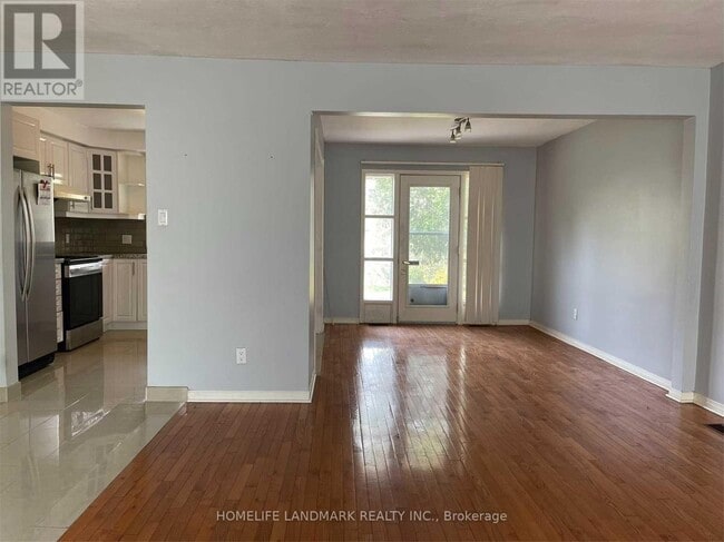 Building Photo - 222 Cummer Ave