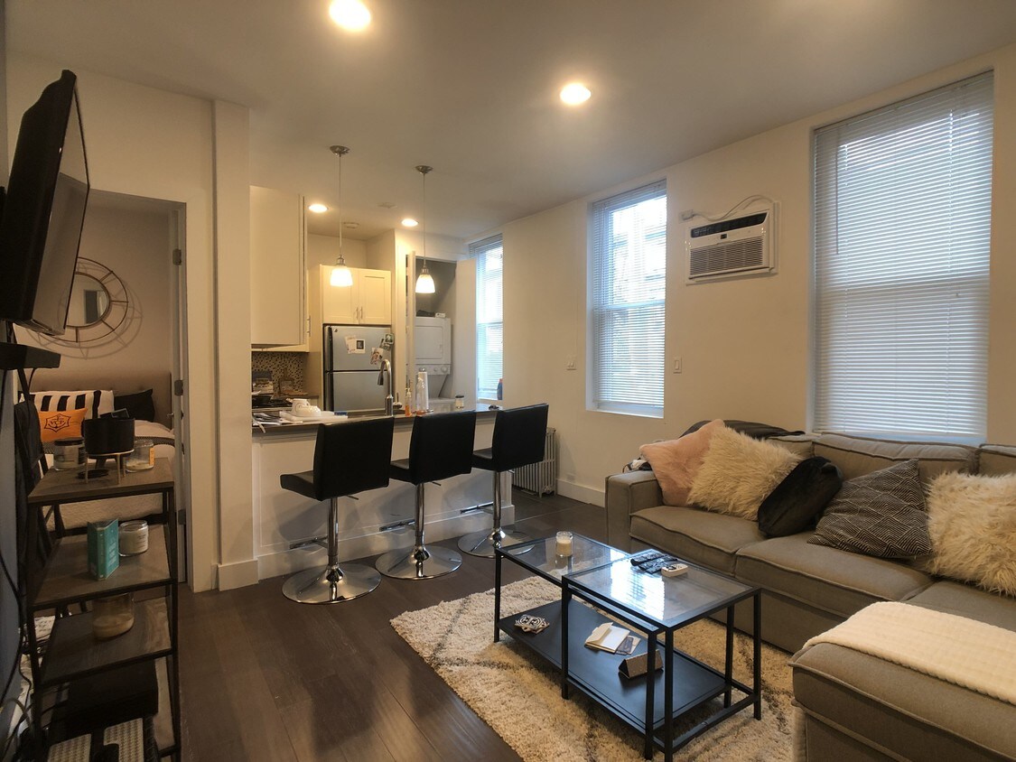 Foto principal - 106 4th St