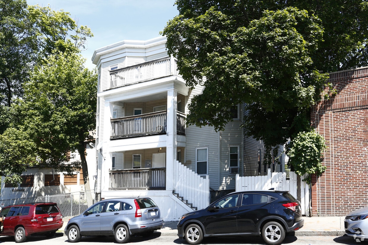 1 Aspinwall Rd, Dorchester, MA 02124 Apartments in Dorchester, MA