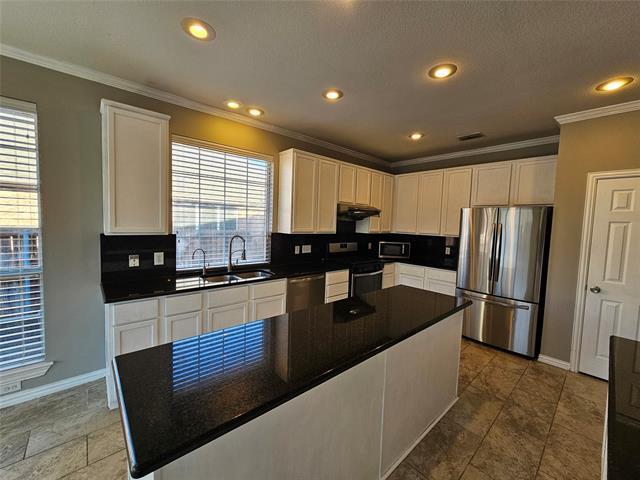 Building Photo - 6805 Westover Dr