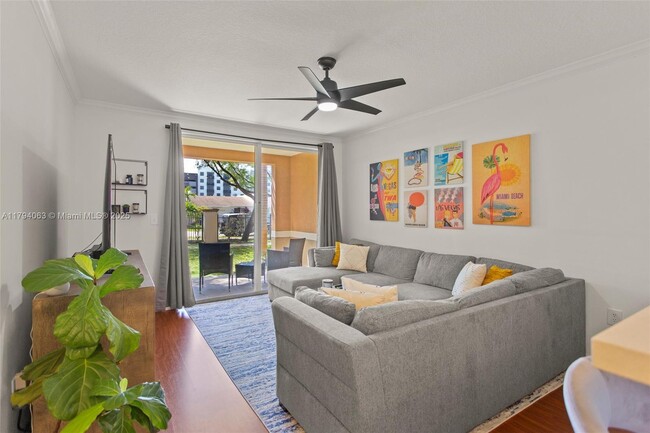 Foto del edificio - 6831 SW 44th St