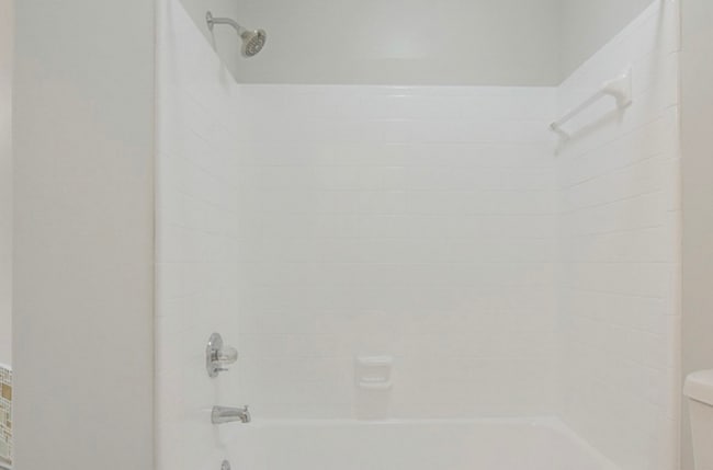 Building Photo - 7413 Laketree Dr