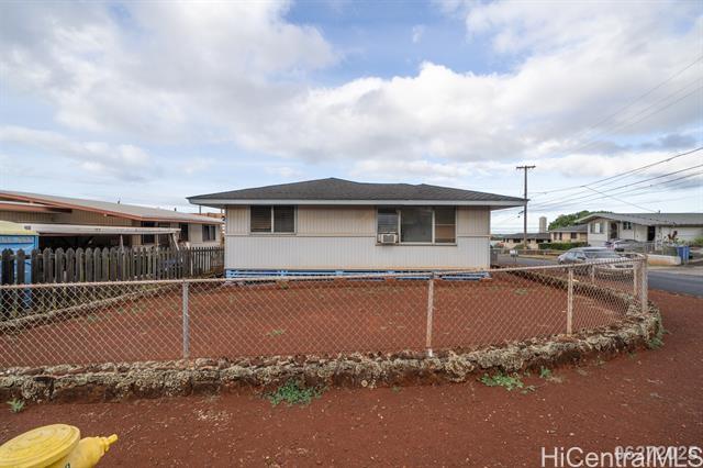 Building Photo - 1553 Kaleilani St