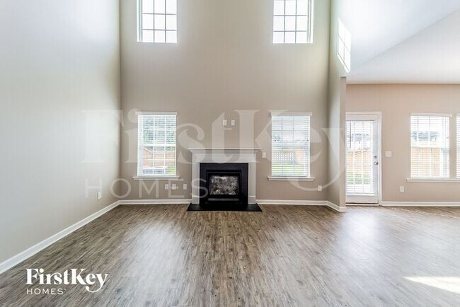 Building Photo - 786 Redbud Ln
