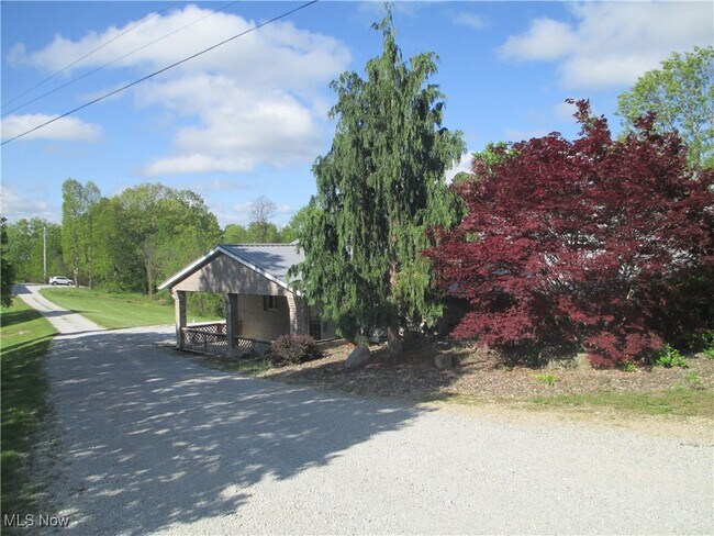Foto del edificio - 4450 College Hill Rd
