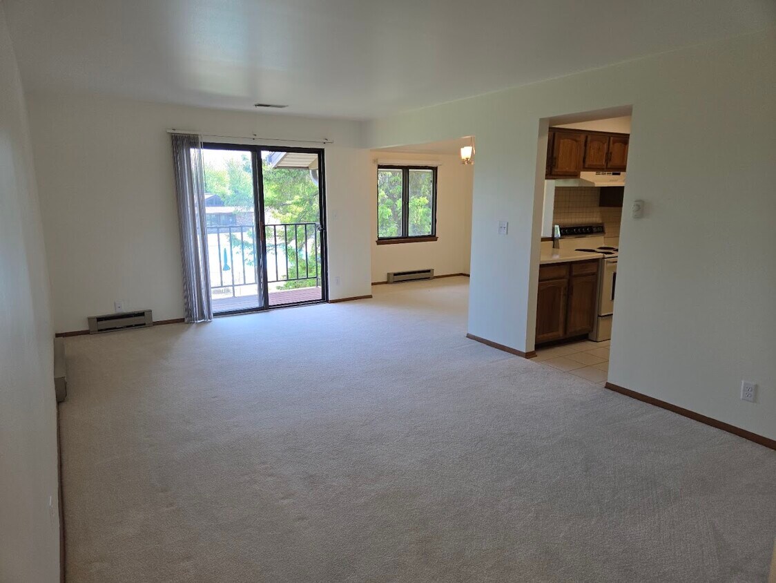 Living, Dining & Kitchen area - W177N9731 Riversbend Cir E