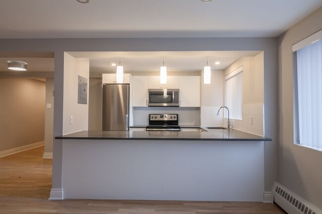Building Photo - 3421 Rue Drummond