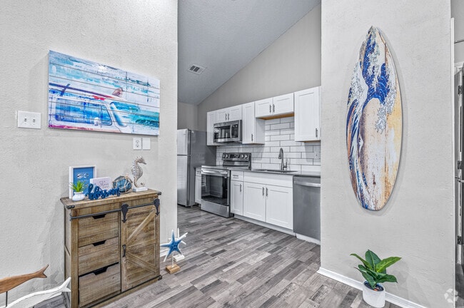 Interior Photo - Aulden at The Highlands