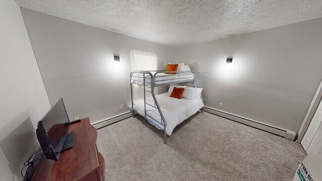 Foto del edificio - 1510 Farmers Loop Rd