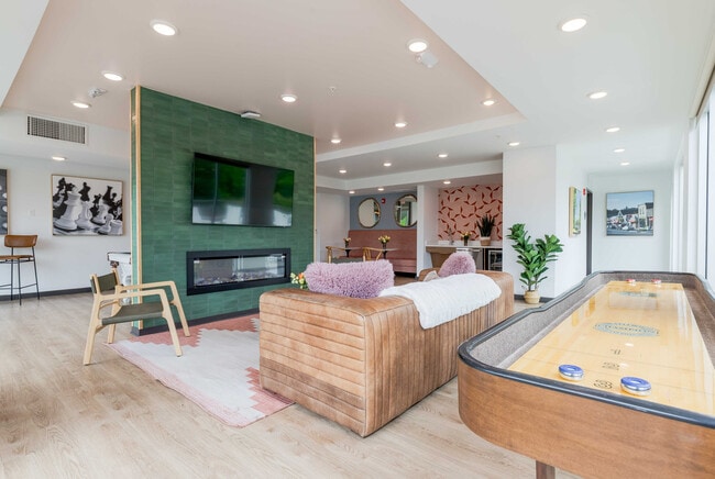 Yugo Fayetteville Dickson-18 - Yugo Fayetteville Dickson Apartments