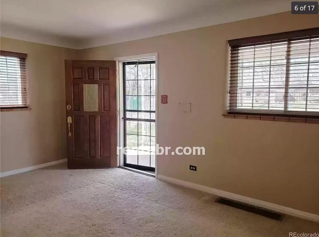 Building Photo - Come home to this Two Bedroom Bungalow in ...