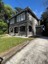 Building Photo - 2561 Rosselle St