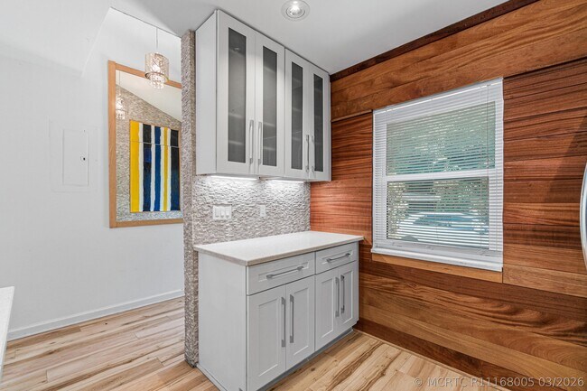 Foto del edificio - 1124 Highland Beach Dr