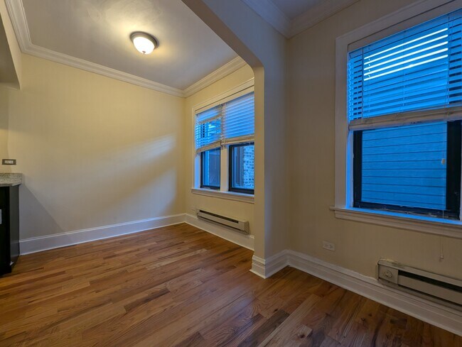 Foto del edificio - 4735 N Hermitage Ave