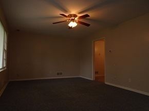 Building Photo - 3 br, 1 bath House - 1424 Hillcrest