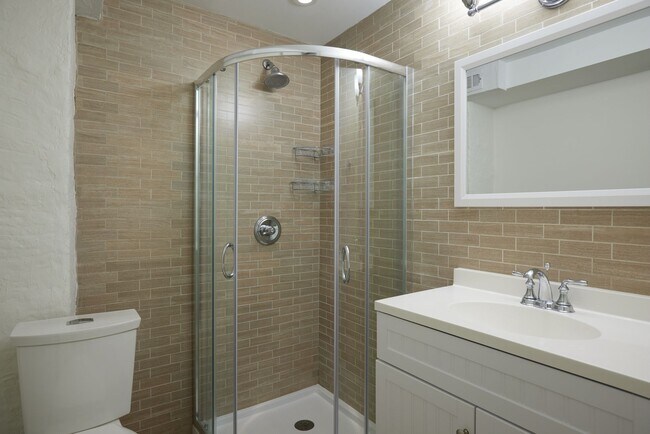 Foto del edificio - Centrally Located 2BR/2BA in Georgetown