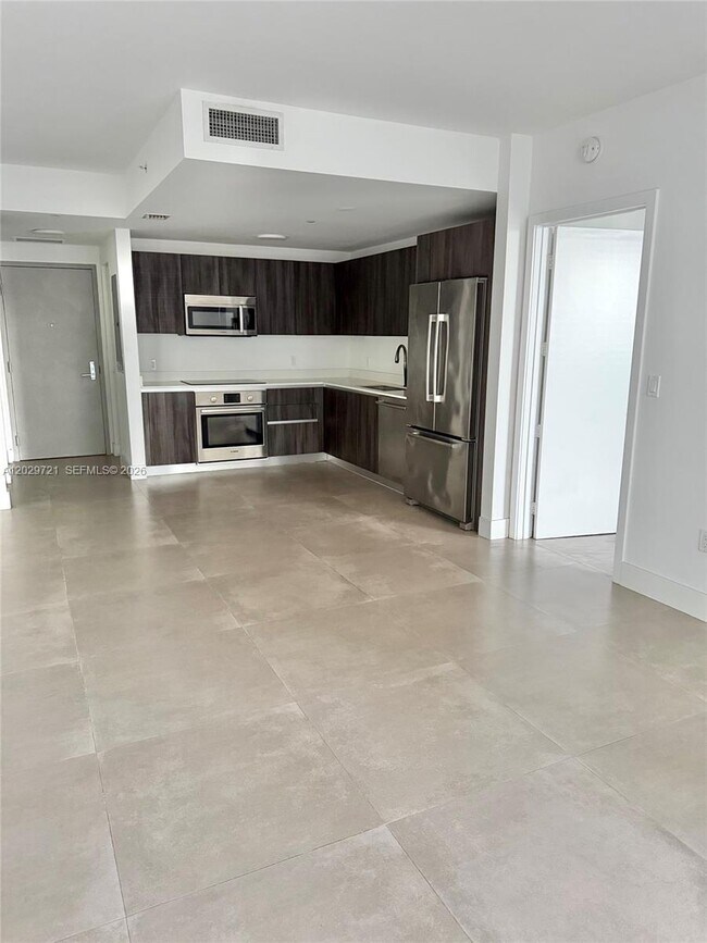 Foto del edificio - 488 NE 18th St
