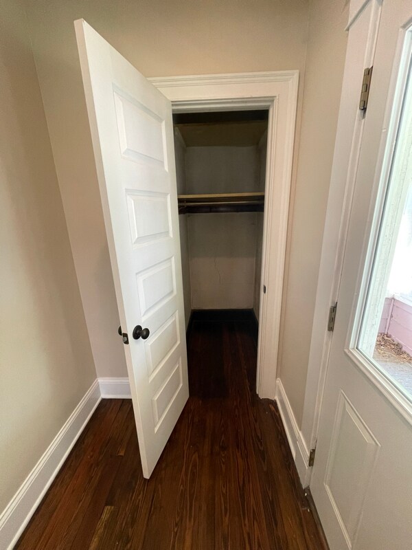 Foto del edificio - 324 E Center St